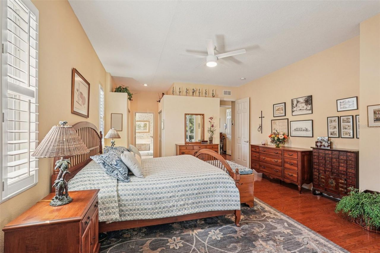 417 Huntridge Drive, Venice, FL 34292 Photo