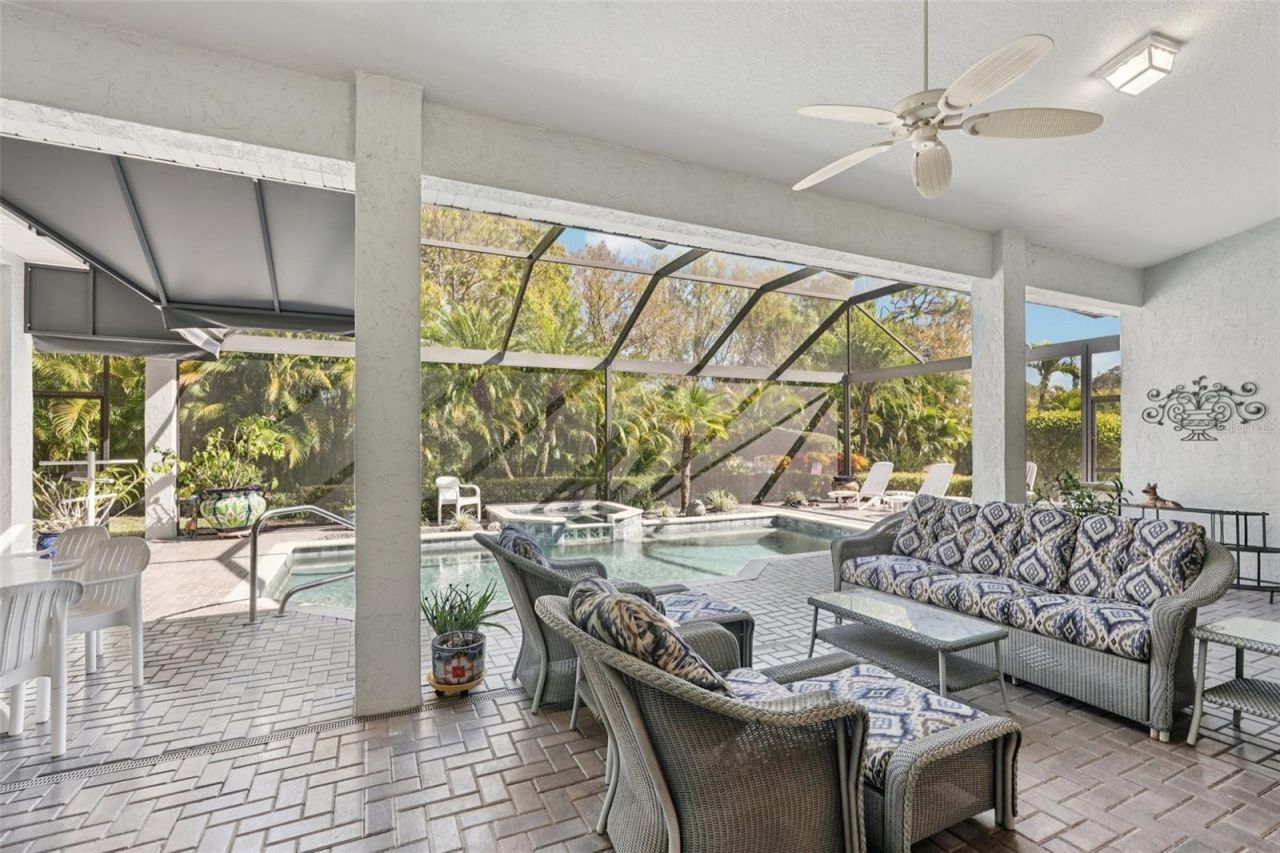 417 Huntridge Drive, Venice, FL 34292 Photo