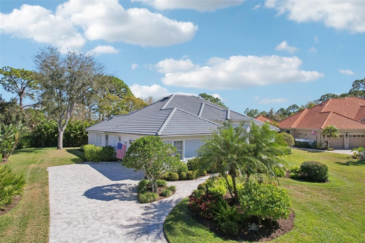417 Huntridge Drive, Venice, FL 34292 Photo