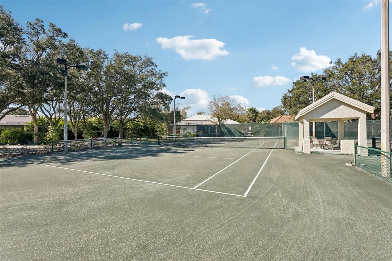 417 Huntridge Drive, Venice, FL 34292 Photo