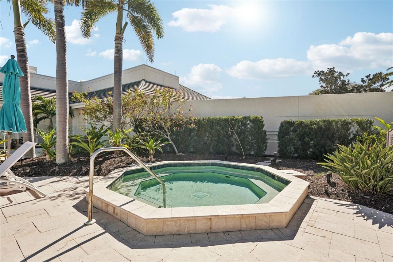 417 Huntridge Drive, Venice, FL 34292 Photo