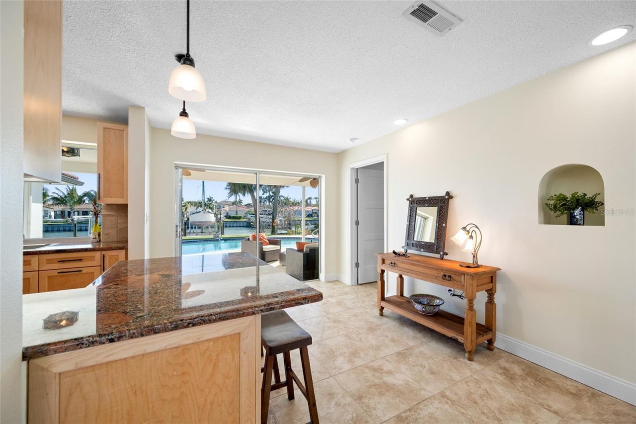 4372 46th Avenue S, Saint Petersburg, FL 33711 Photo