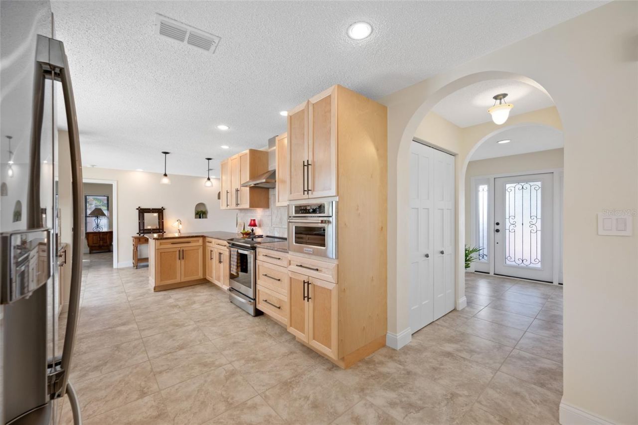 4372 46th Avenue S, Saint Petersburg, FL 33711 Photo