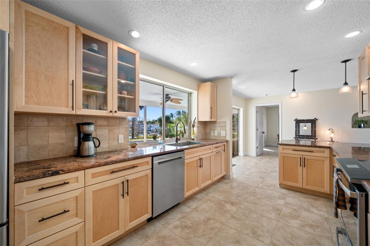 4372 46th Avenue S, Saint Petersburg, FL 33711 Photo