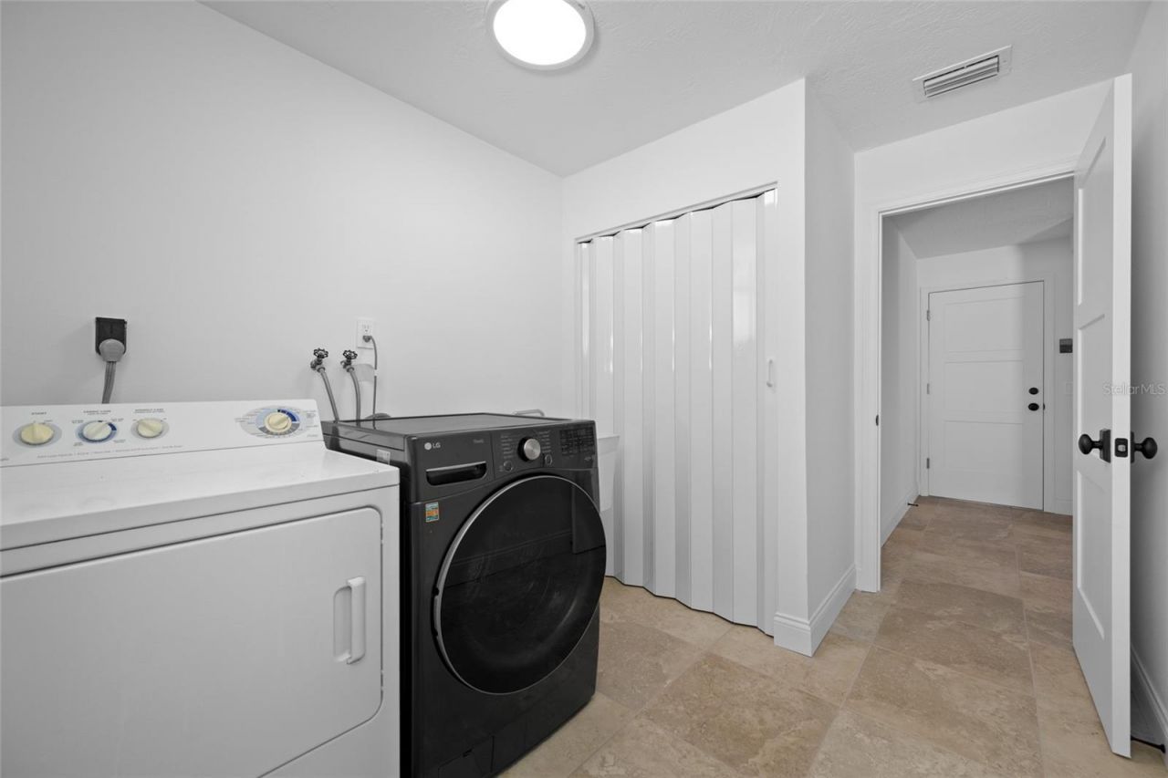 4372 46th Avenue S, Saint Petersburg, FL 33711 Photo