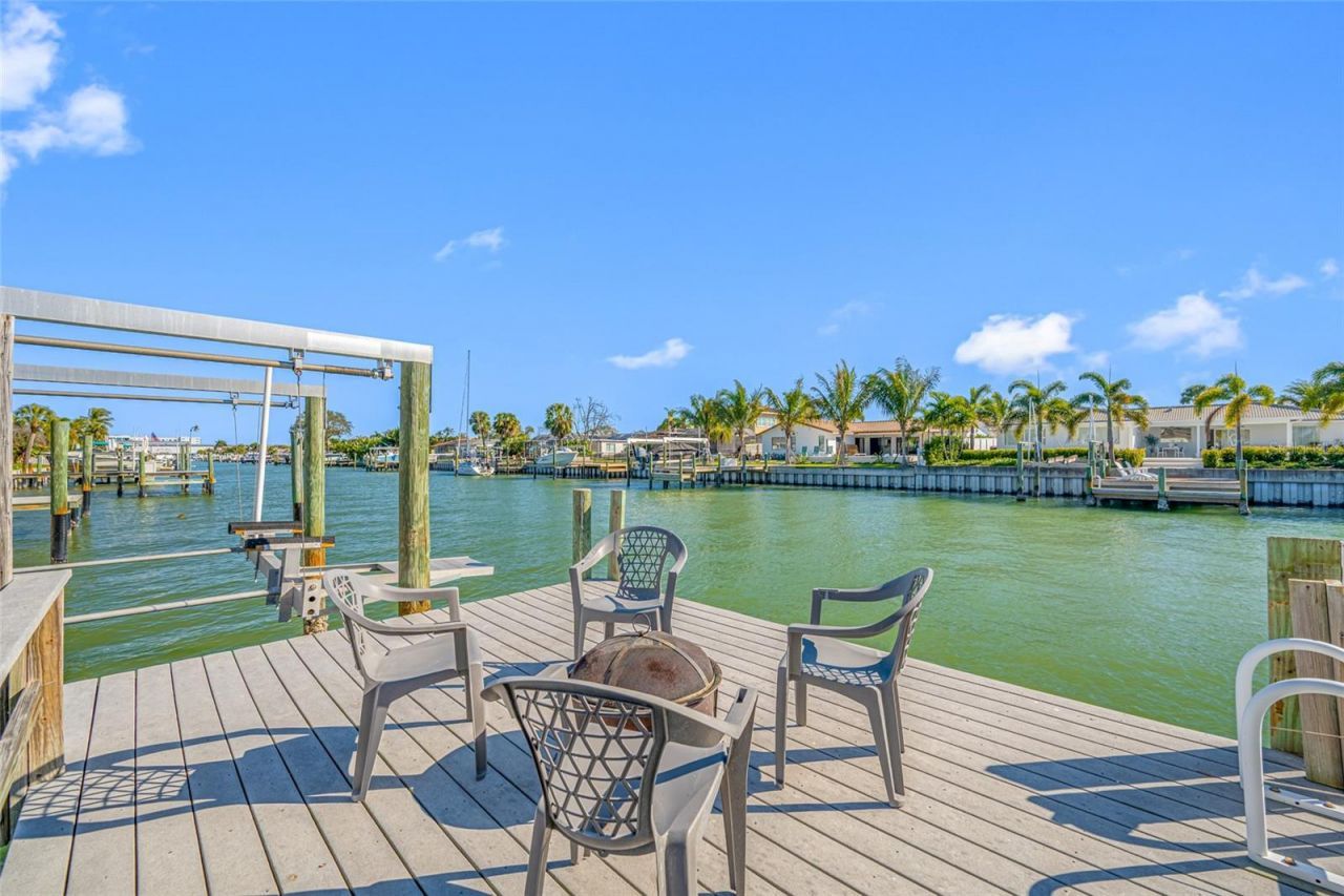 4372 46th Avenue S, Saint Petersburg, FL 33711 Photo