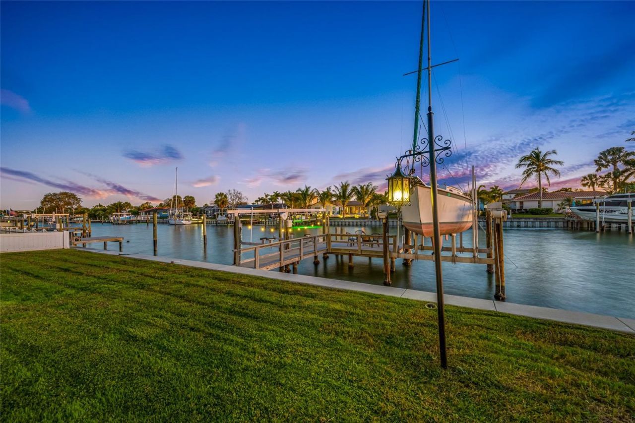 4372 46th Avenue S, Saint Petersburg, FL 33711 Photo