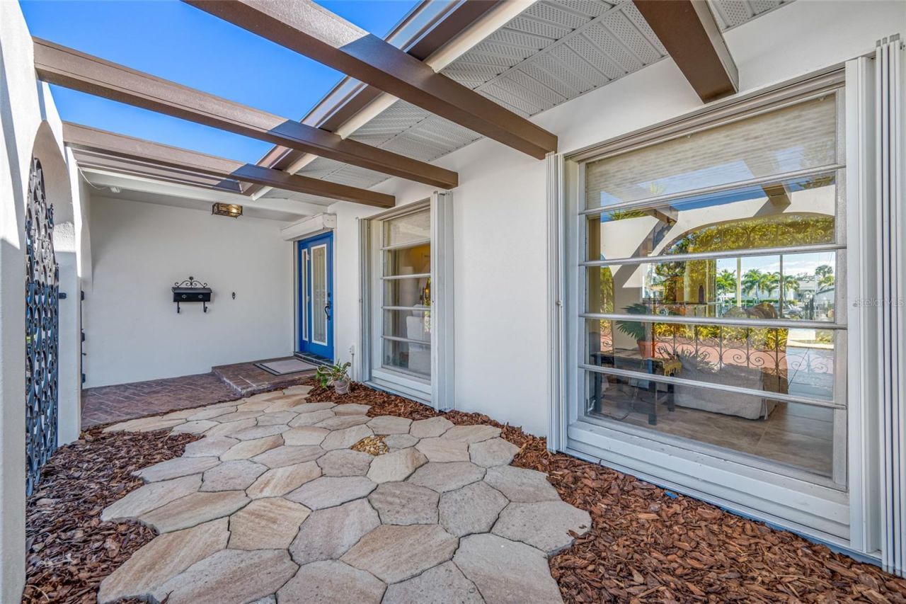 4372 46th Avenue S, Saint Petersburg, FL 33711 Photo