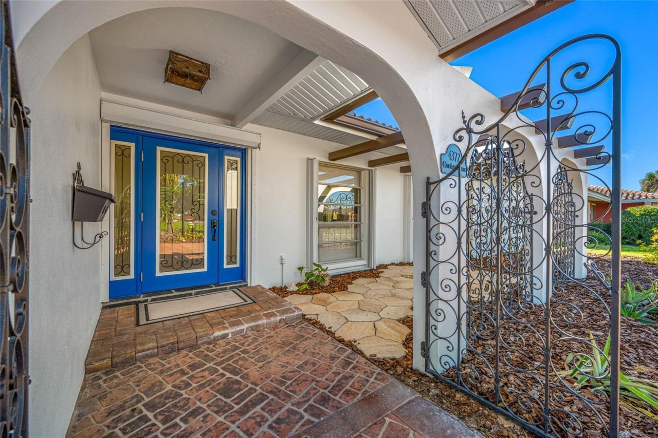 4372 46th Avenue S, Saint Petersburg, FL 33711 Photo