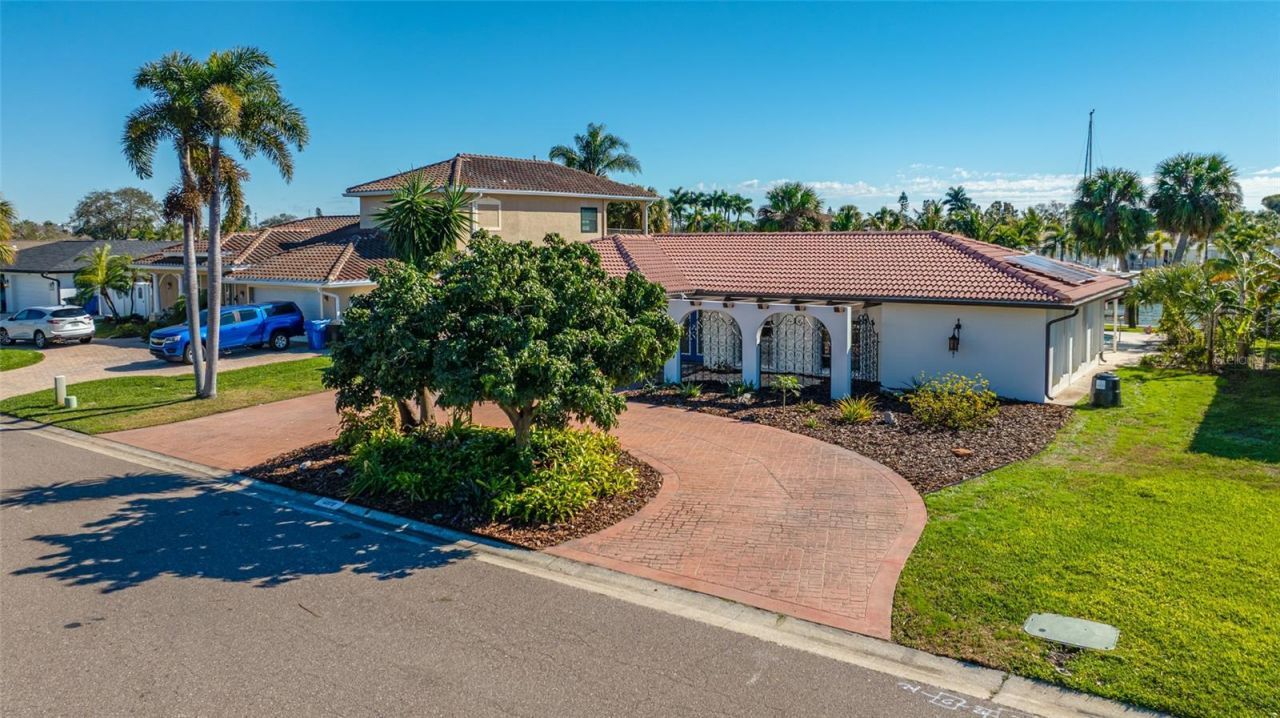 4372 46th Avenue S, Saint Petersburg, FL 33711 Photo