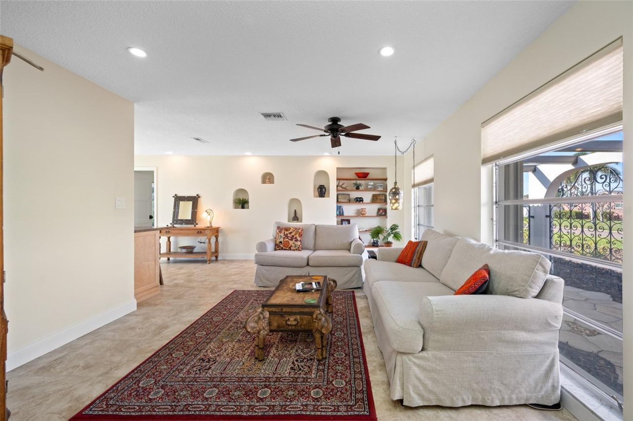 4372 46th Avenue S, Saint Petersburg, FL 33711 Photo