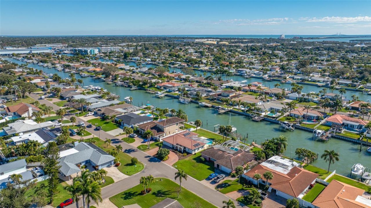 4372 46th Avenue S, Saint Petersburg, FL 33711 Photo