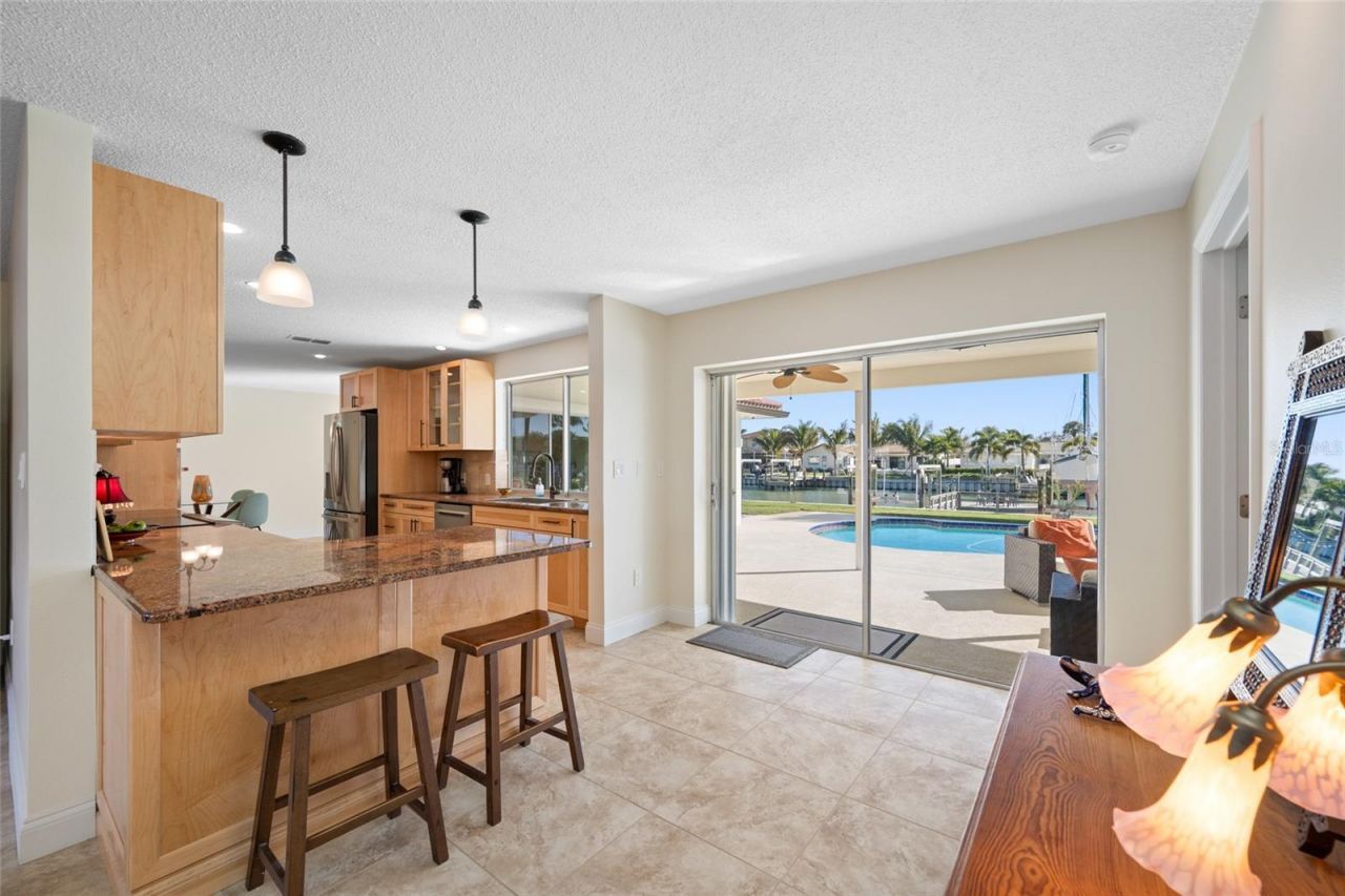 4372 46th Avenue S, Saint Petersburg, FL 33711 Photo