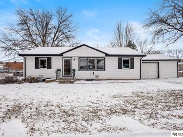 5945 Francis Street, Lincoln, NE 68505