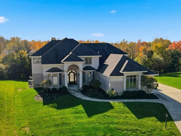 2695 Bent Creek Court, Beavercreek, OH 45431