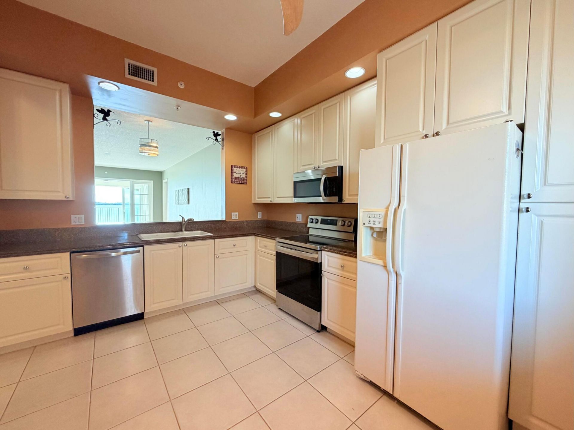 29 Harbour Isle Drive W, Unit Ph01, Hutchinson Island, FL 34949 Photo
