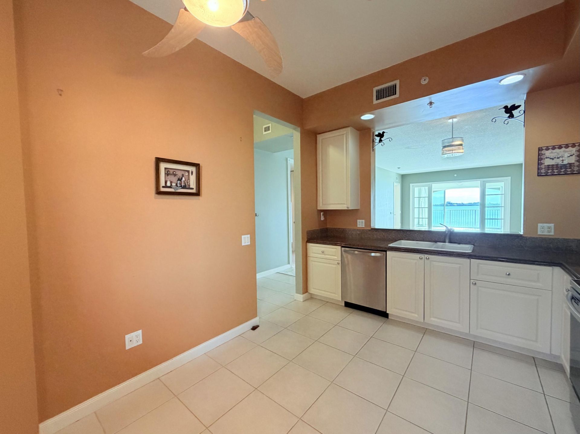 29 Harbour Isle Drive W, Unit Ph01, Hutchinson Island, FL 34949 Photo