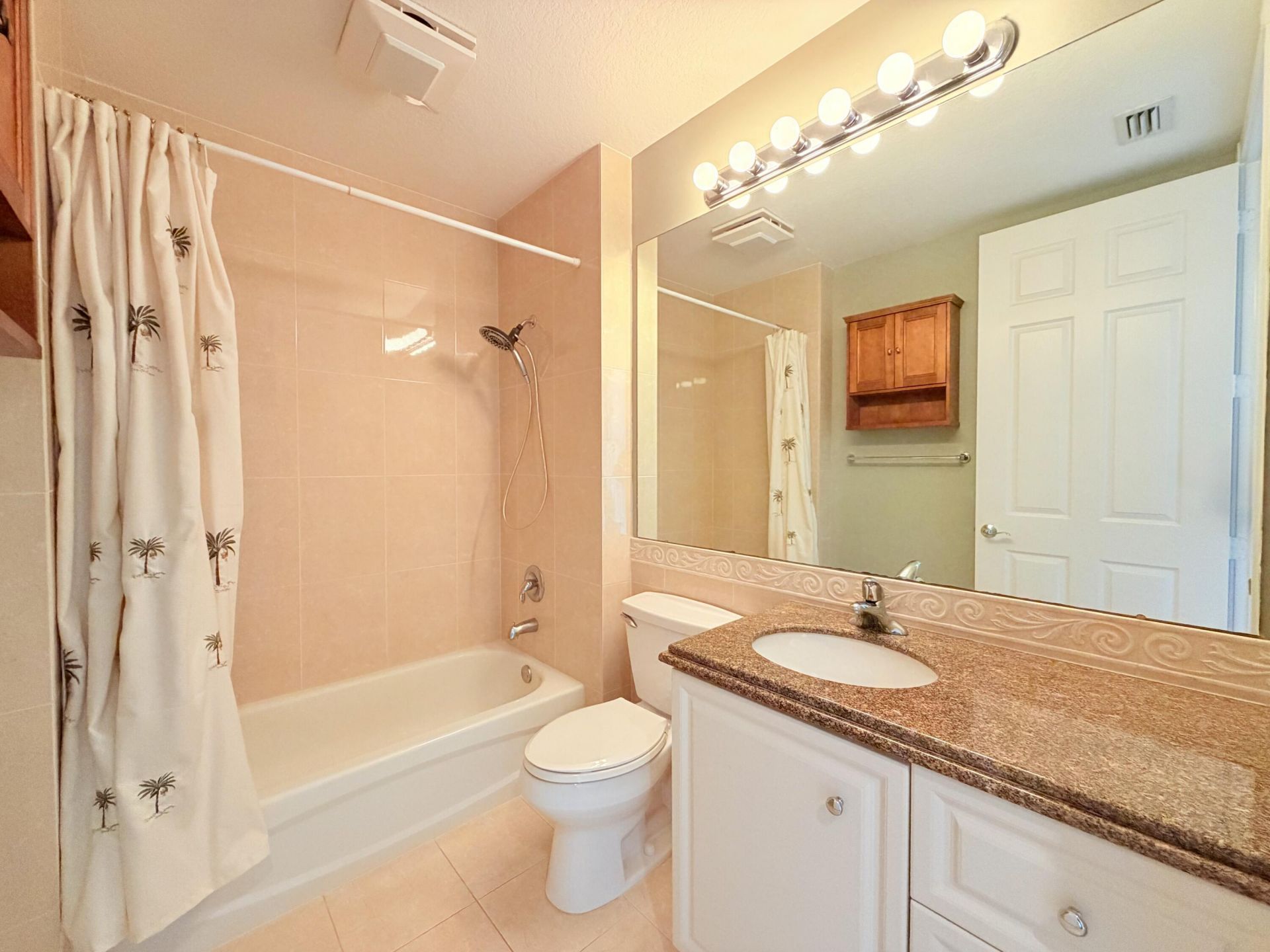 29 Harbour Isle Drive W, Unit Ph01, Hutchinson Island, FL 34949 Photo
