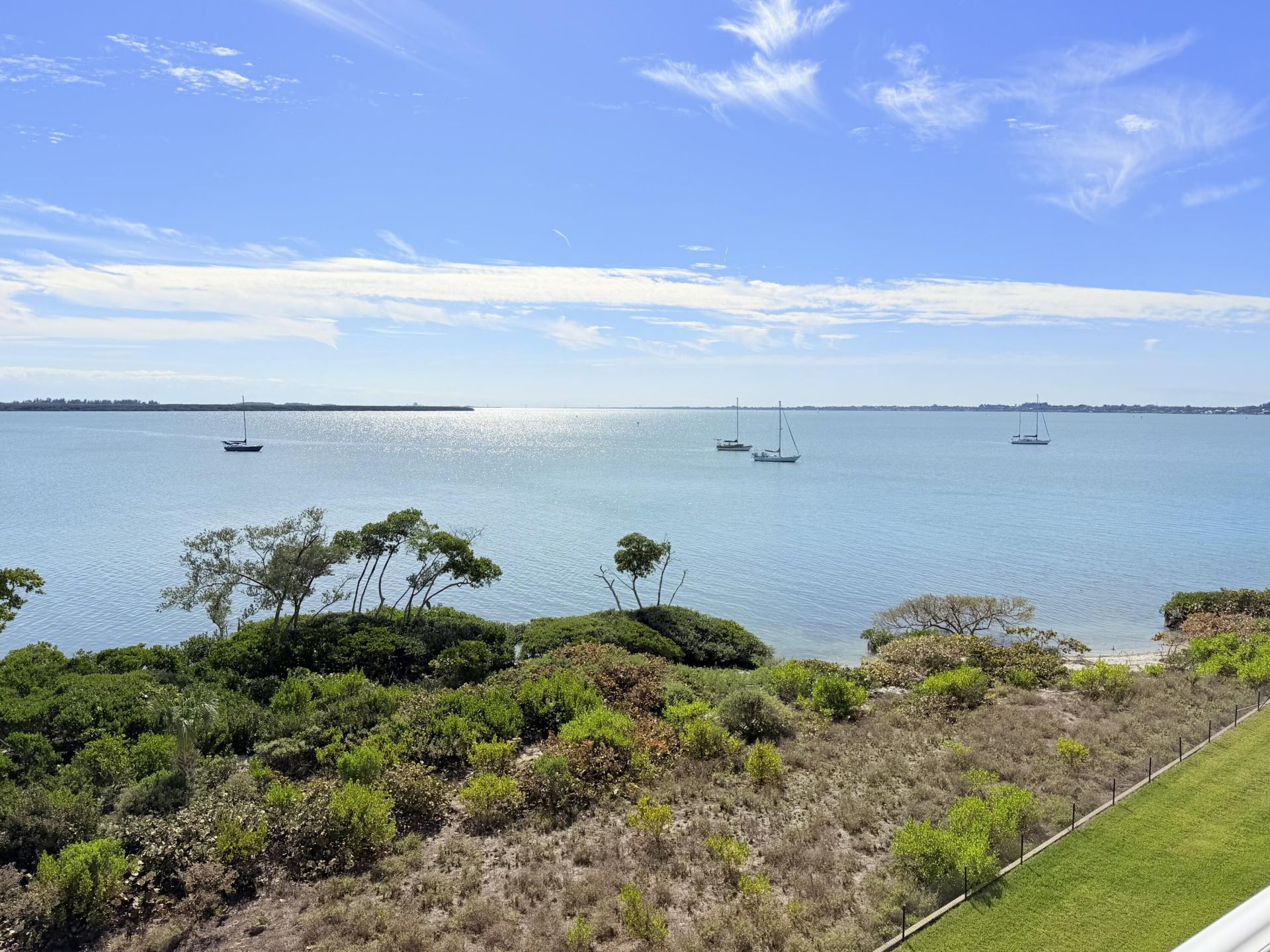 29 Harbour Isle Drive W, Unit Ph01, Hutchinson Island, FL 34949 Photo