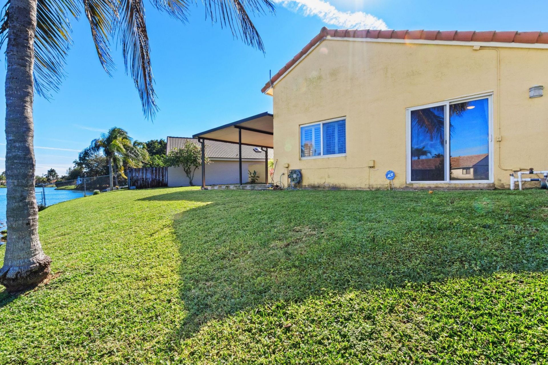 15141 Brighton Ln, Davie, FL 33331 Photo