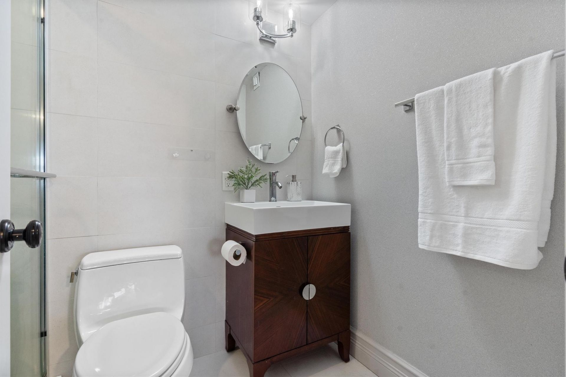 3100 NE 48th St, Unit 304, Fort Lauderdale, FL 33308 Photo