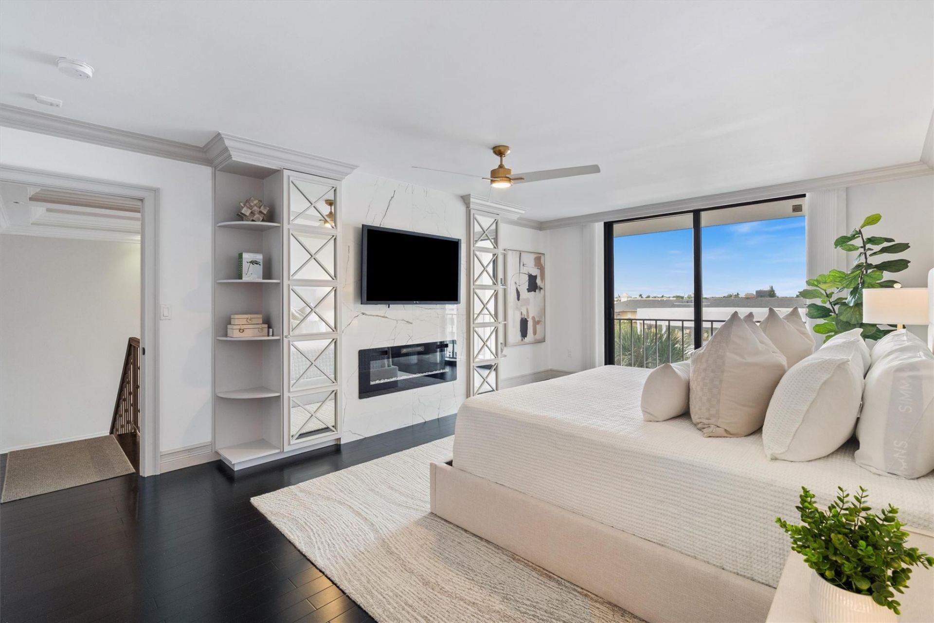 3100 NE 48th St, Unit 304, Fort Lauderdale, FL 33308 Photo