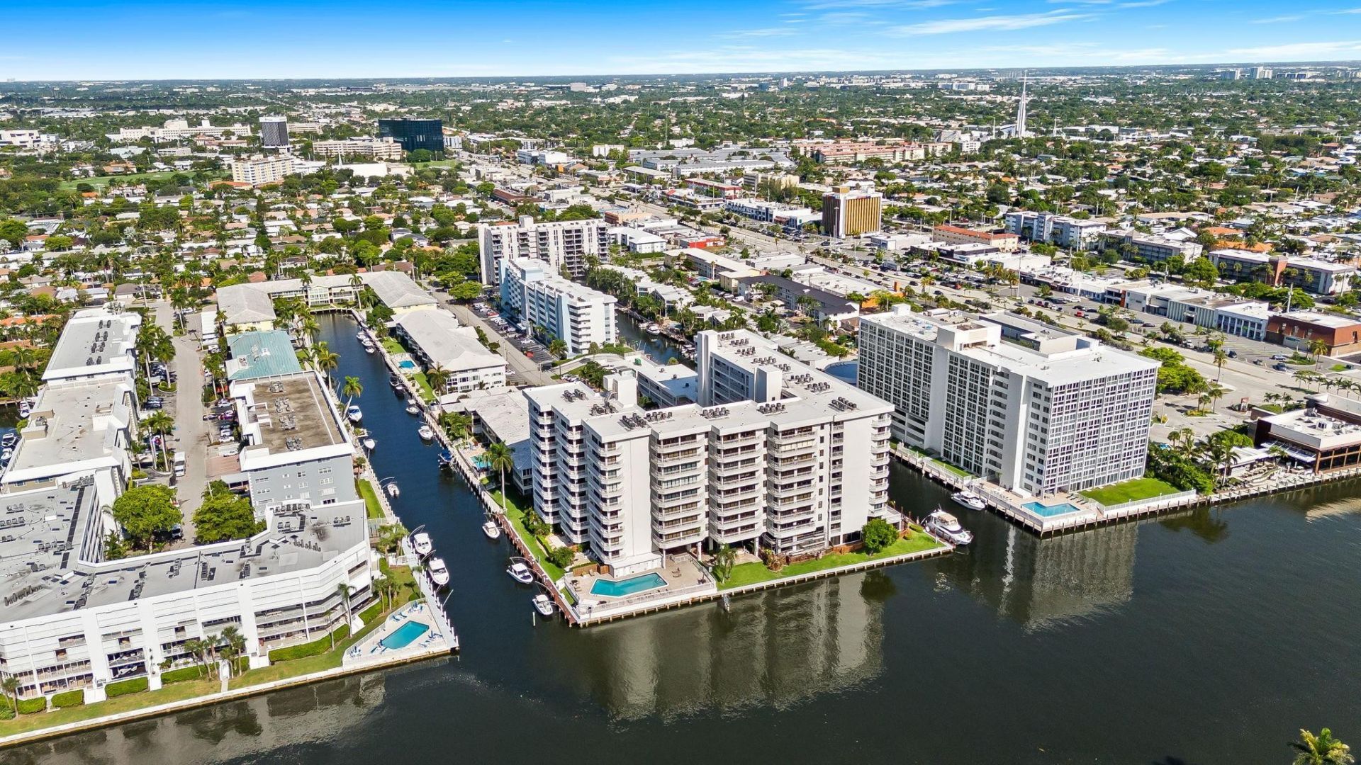 3100 NE 48th St, Unit 304, Fort Lauderdale, FL 33308 Photo