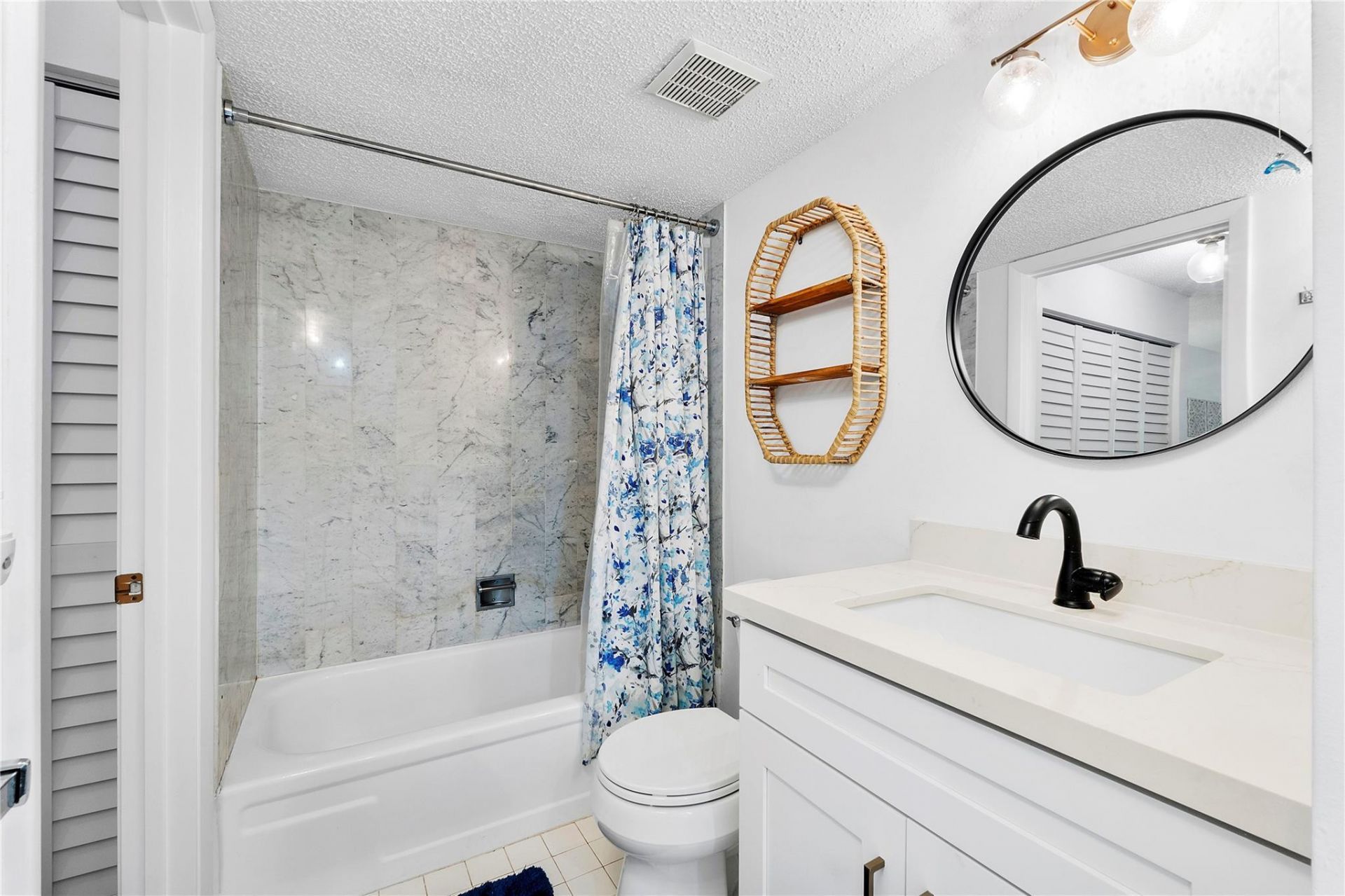 3909 N Ocean Boulevard, Unit 206, Fort Lauderdale, FL 33308 Photo