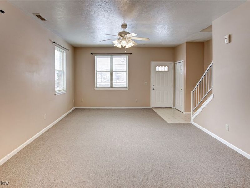 7473 Pearl Road, Middleburg Heights, OH 44130 Photo 2