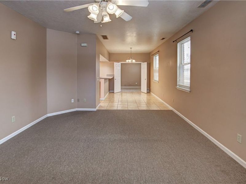 7473 Pearl Road, Middleburg Heights, OH 44130 Photo 4