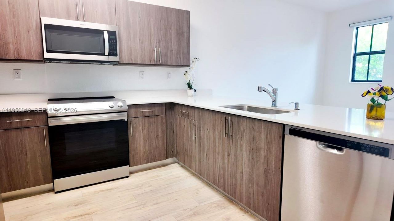 15540 SW 136 St, Unit 204, Miami, FL 33196 Photo