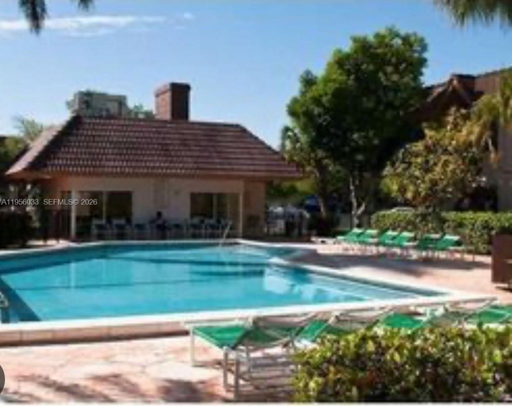 9402 SW 77th Ave, Unit L8, Miami, FL 33156 Photo