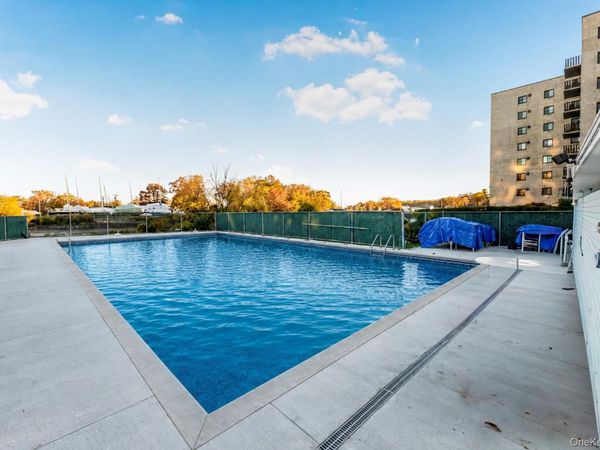 640 Pelham Road, Unit 4G, New Rochelle, NY 10805