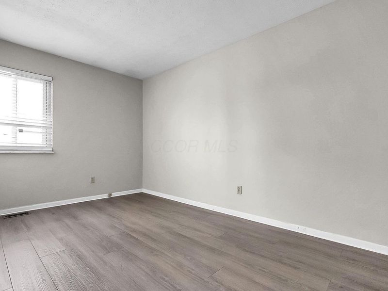 2278 Wadsworth Drive, Unit D, Columbus, OH 43232 Photo 17