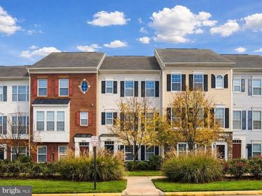 5027 POTOMAC HIGHLANDS CIRCLE, TRIANGLE, VA 22172