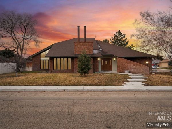 811 N Horton St, Nampa, ID 83651