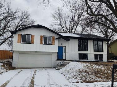 12735 S 38Th Street, Bellevue, NE 68123