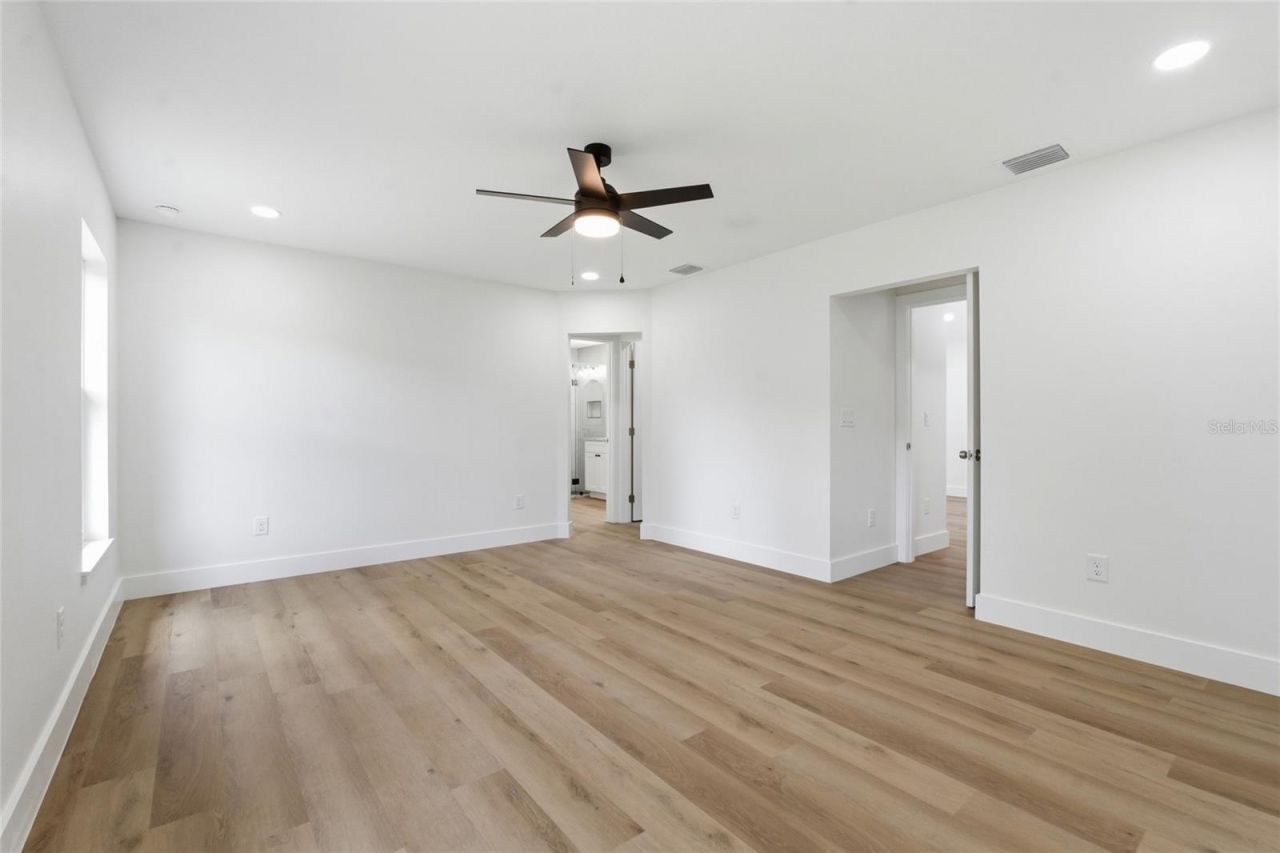 3837 44th Avenue N, Saint Petersburg, FL 33714 Photo