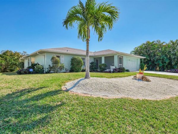 602 PORTIA STREET N, NOKOMIS, FL 34275