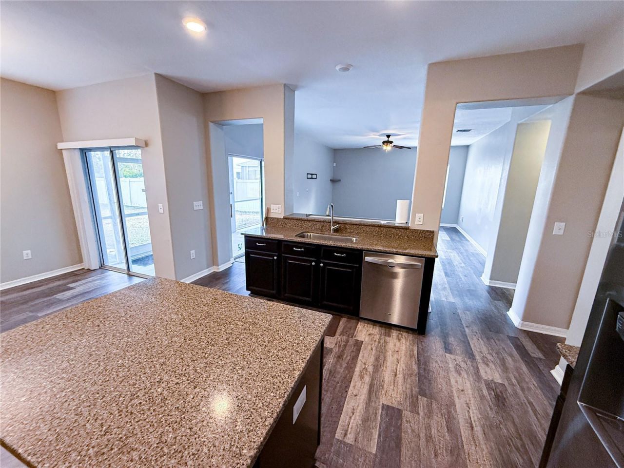 909 Meadow Glade Drive, Ruskin, FL 33570 Photo