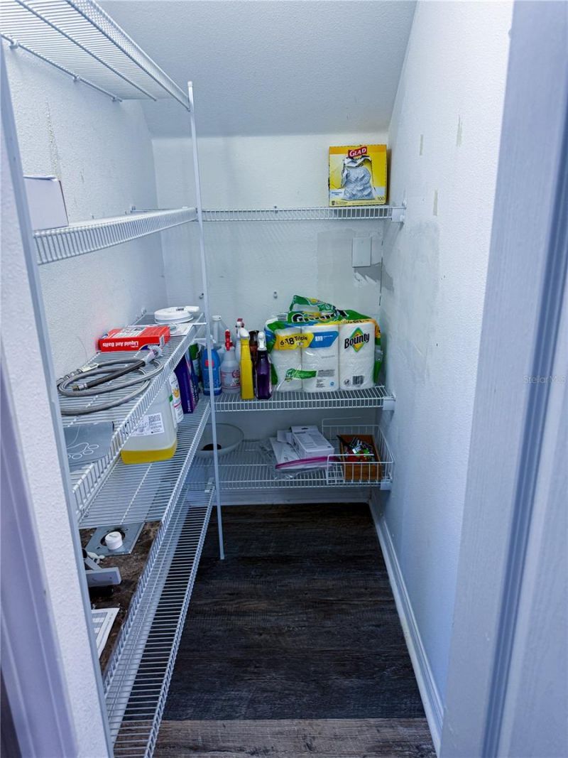 909 Meadow Glade Drive, Ruskin, FL 33570 Photo