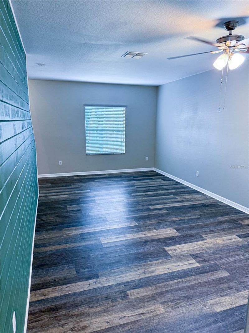 909 Meadow Glade Drive, Ruskin, FL 33570 Photo