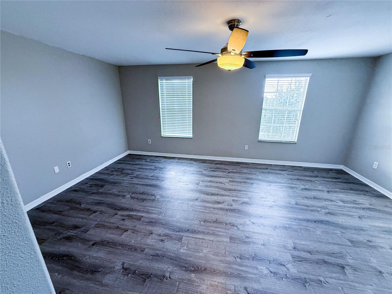 909 Meadow Glade Drive, Ruskin, FL 33570 Photo