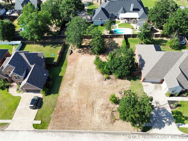 Edgewood Drive, McAlester, OK 74501