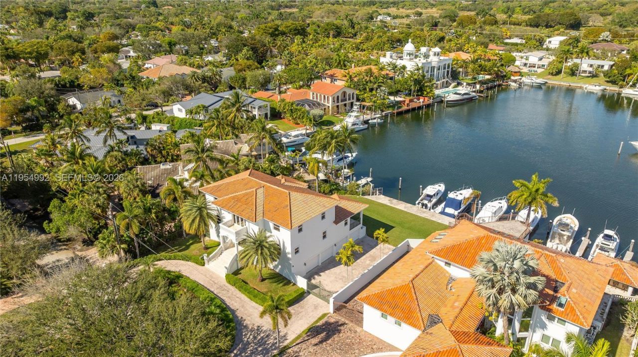 6275 Dolphin Dr, Coral Gables, FL 33158 Photo