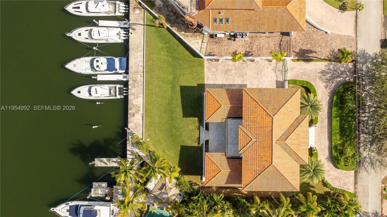 6275 Dolphin Dr, Coral Gables, FL 33158 Photo