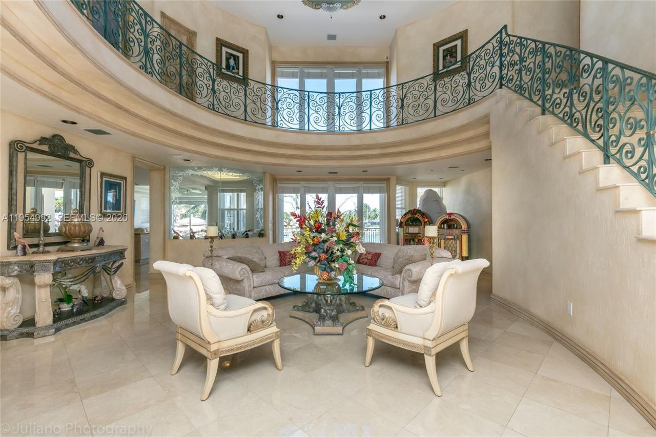 6275 Dolphin Dr, Coral Gables, FL 33158 Photo