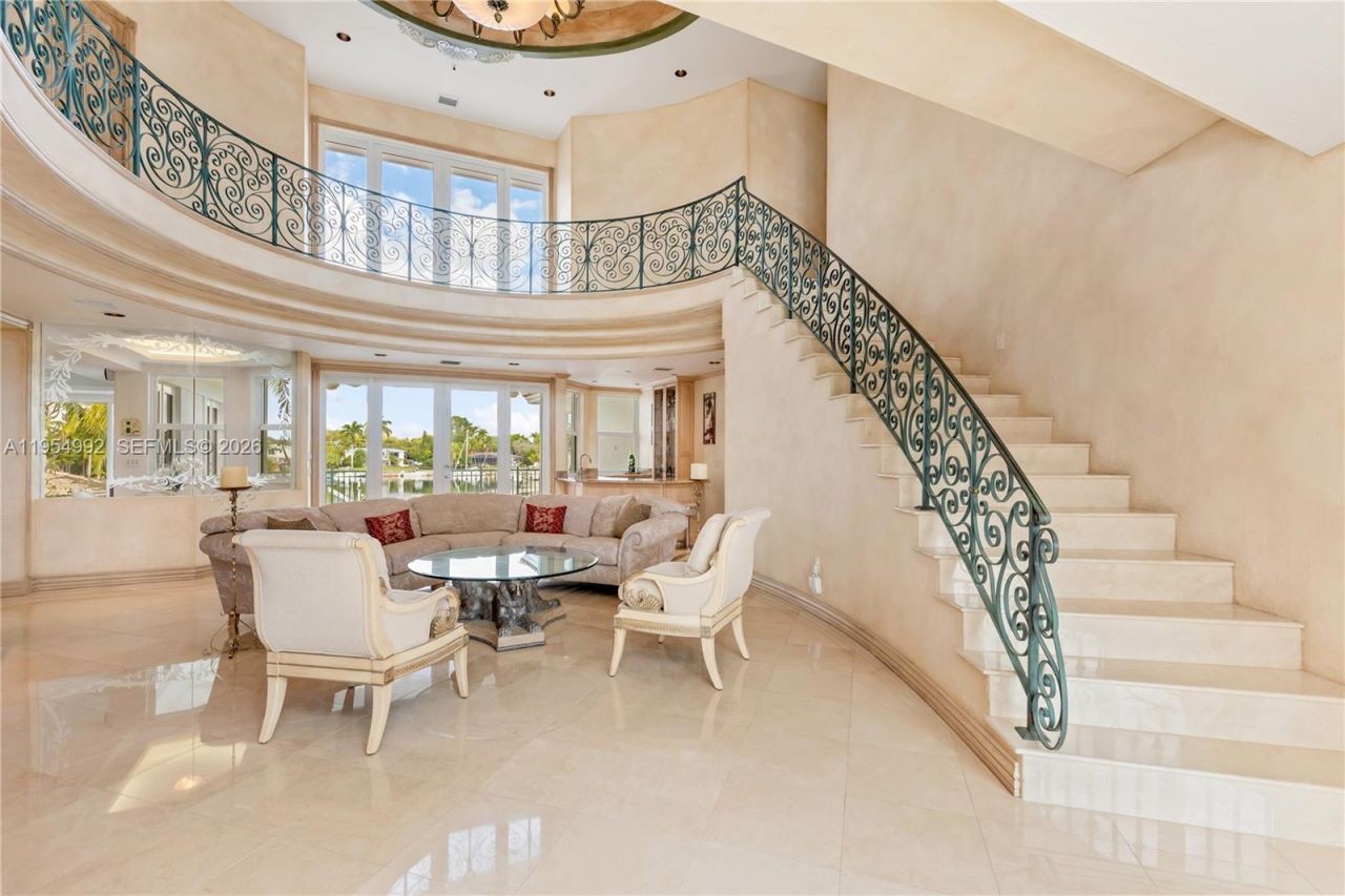 6275 Dolphin Dr, Coral Gables, FL 33158 Photo