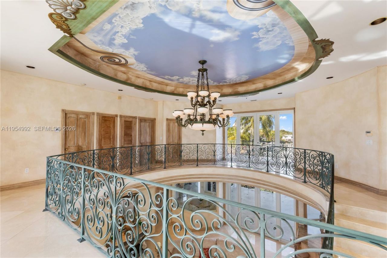 6275 Dolphin Dr, Coral Gables, FL 33158 Photo