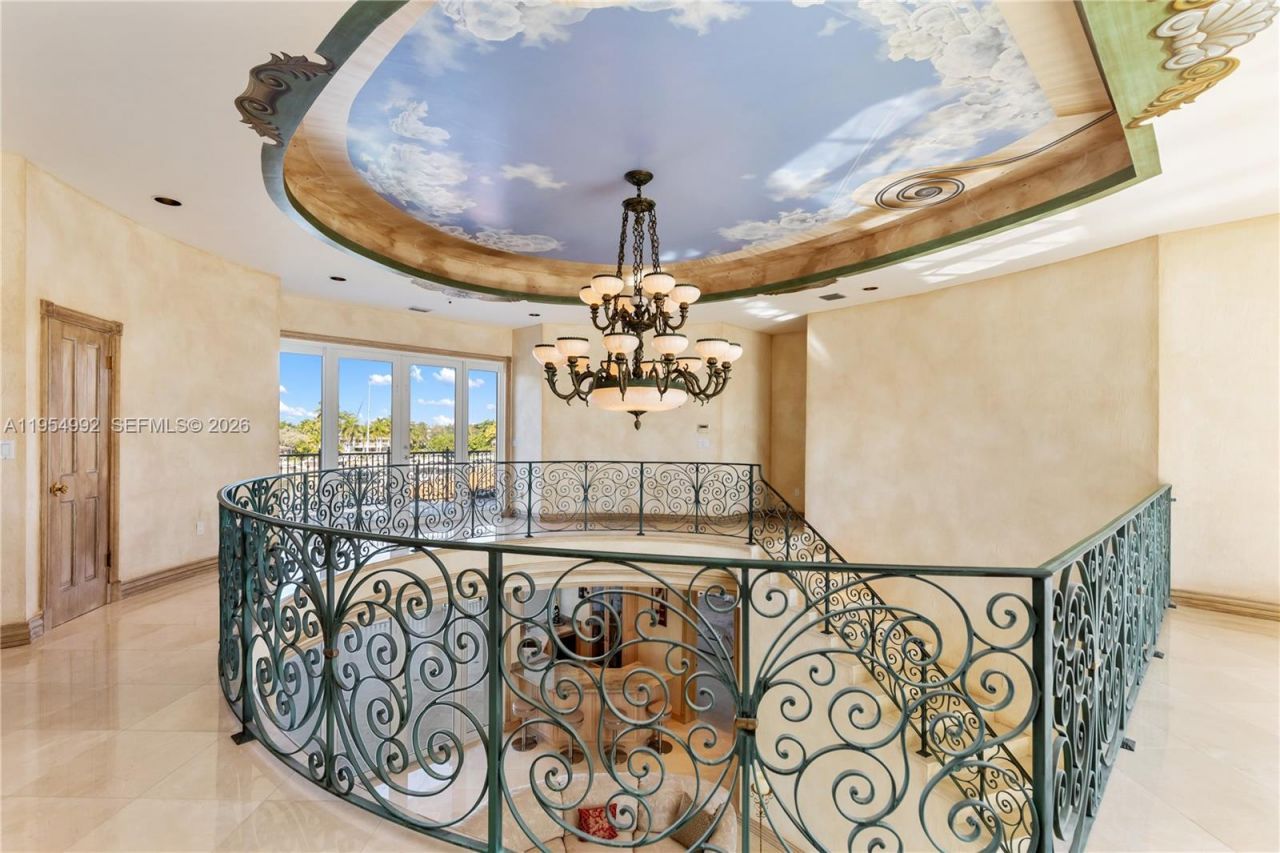 6275 Dolphin Dr, Coral Gables, FL 33158 Photo